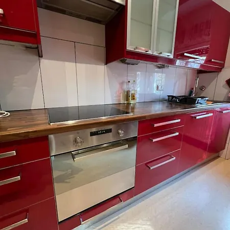 Single Suite Apartment Top 8