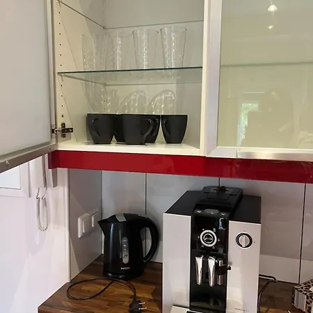 Apartment Single Suite Apartment Top 8